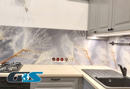 Стеклянный фартук для кухни Скинали с рисунком (абстракция, 3D, природа, города, капли, лёд, и т.д.) №SKINALI-8979
