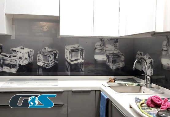Стеклянный фартук для кухни Скинали с рисунком (абстракция, 3D, природа, города, капли, лёд, и т.д.) №SKINALI-4048