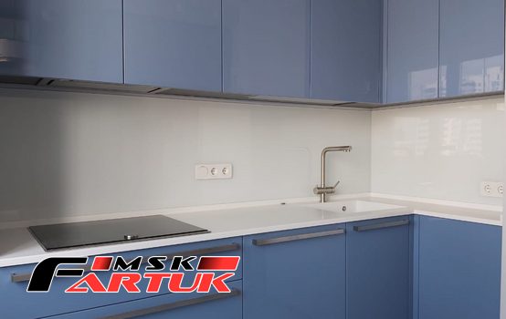 Стеклянный фартук для кухни Однотонные скинали (каталог RAL, NCS) №0e30a598-885f-4627-afce-5590435e89b5
