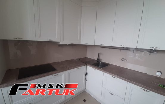 Стеклянный фартук для кухни Однотонные скинали (каталог RAL, NCS) №b2921838-343d-4112-8352-cdf78acc5c4a