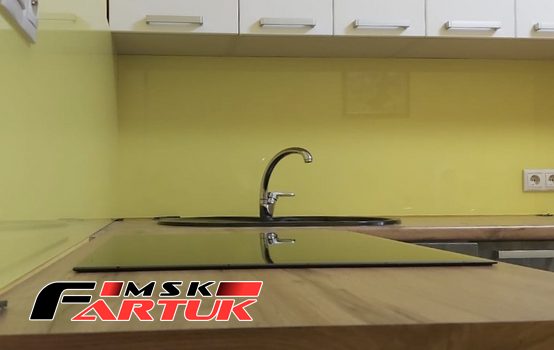 Стеклянный фартук для кухни Однотонные скинали (каталог RAL, NCS) №f2a480d3-eb7c-48ef-b485-381f4caa1aad